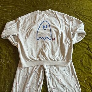 Indy & Pippa Gray Ghost Print Sweatshirt and Pants Set